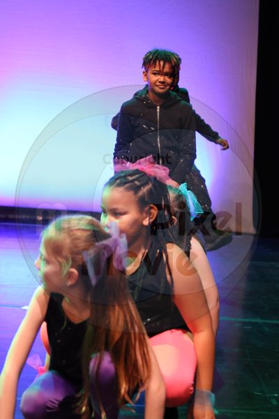 Let's Dance - Image 3198