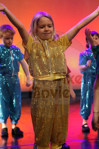 Let's Dance - Image 0834