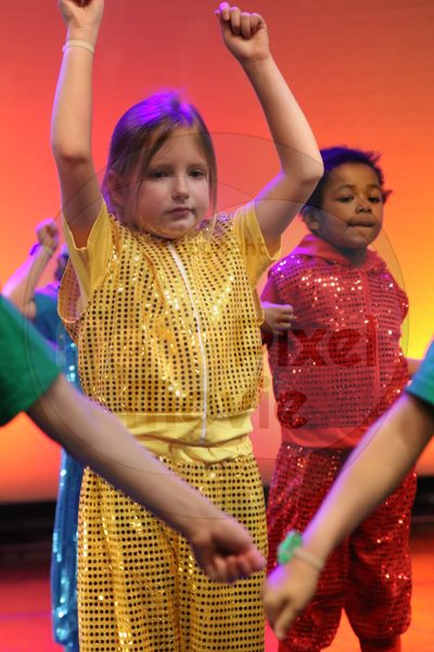 Let's Dance - Image 0839