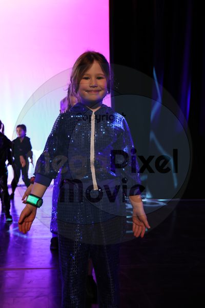 Let's Dance - Image 696A8888