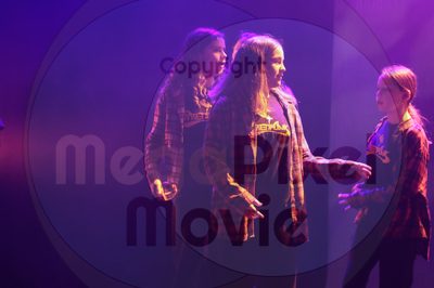 Let's Dance - Image 8170