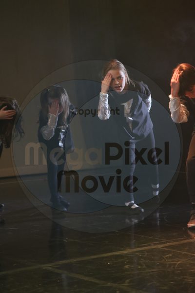 Let's Dance - Image 2925