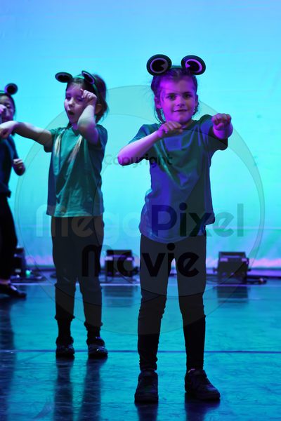 Let's Dance - Image 696A5547
