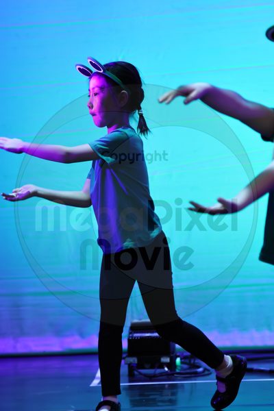 Let's Dance - Image 696A5552