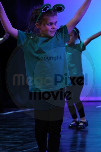 Let's Dance - Image 696A6033