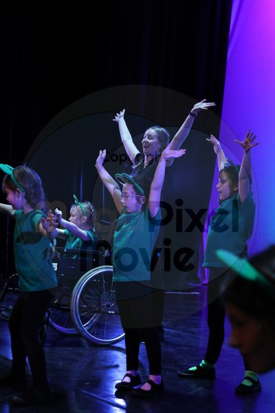 Let's Dance - Image 696A6258