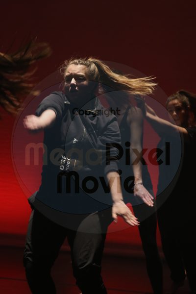 Let's Dance - Image 8834