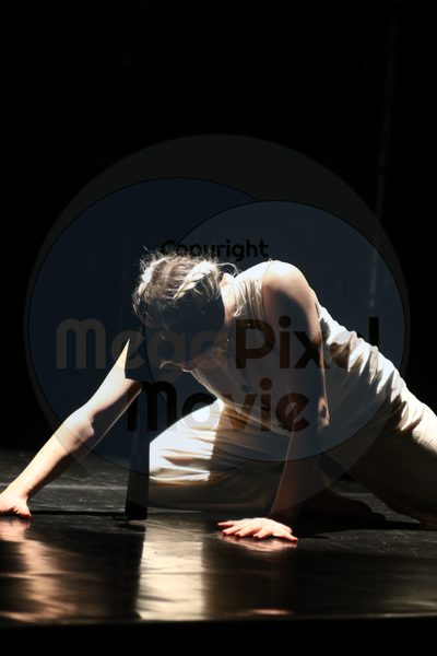 Let's Dance - Image 8983