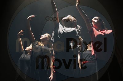 Let's Dance - Image 3987