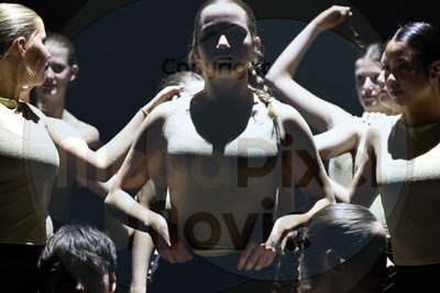 Let's Dance - Image 696A3628