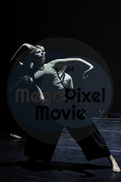 Let's Dance - Image 696A5274
