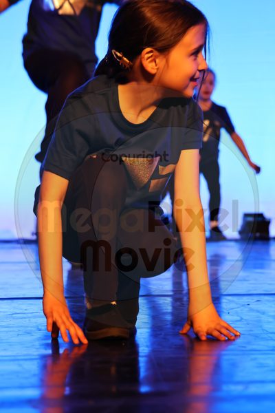 Let's Dance - Image 696A7570
