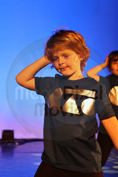 Let's Dance - Image 696A8330
