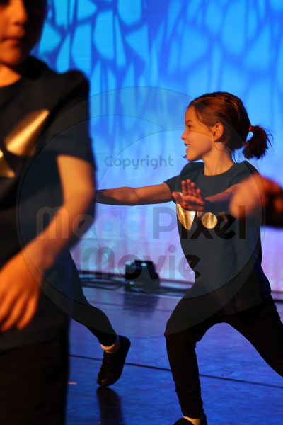 Let's Dance - Image 696A8422