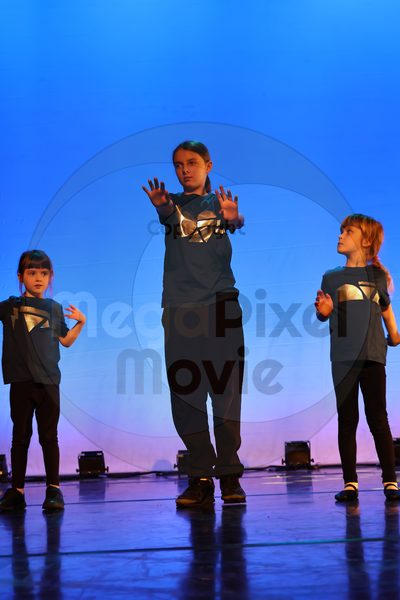 Let's Dance - Image 696A8533-2
