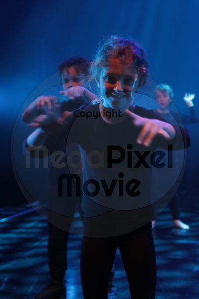 Let's Dance - Image 4077