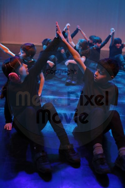 Let's Dance - Image 4354