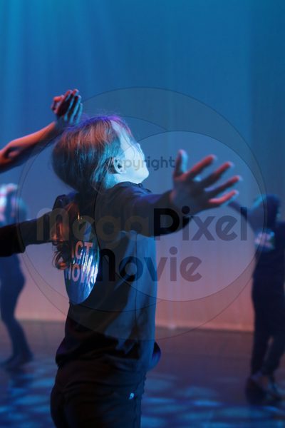 Let's Dance - Image 4376