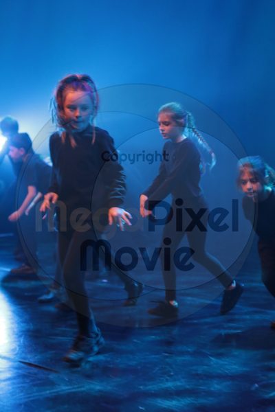 Let's Dance - Image 2199
