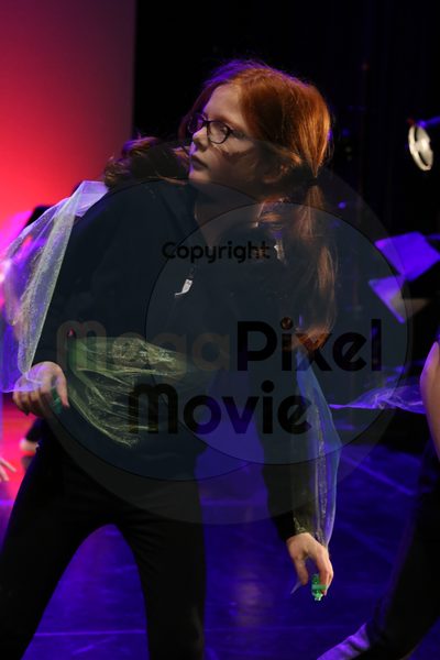 Let's Dance - Image 2039