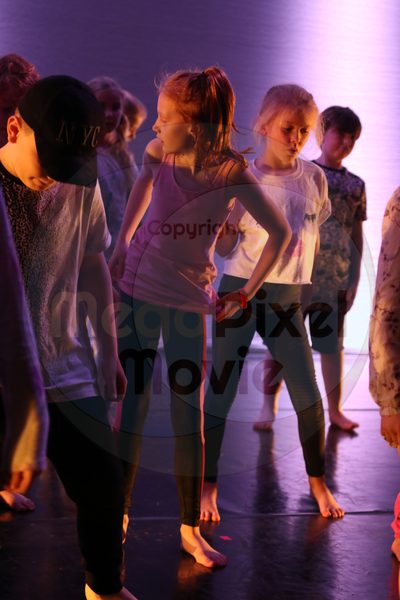 Let's Dance - Image 6696