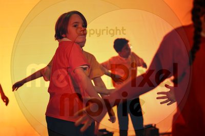 Let's Dance - Image 696A2724