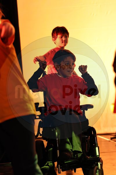 Let's Dance - Image 696A2759-2