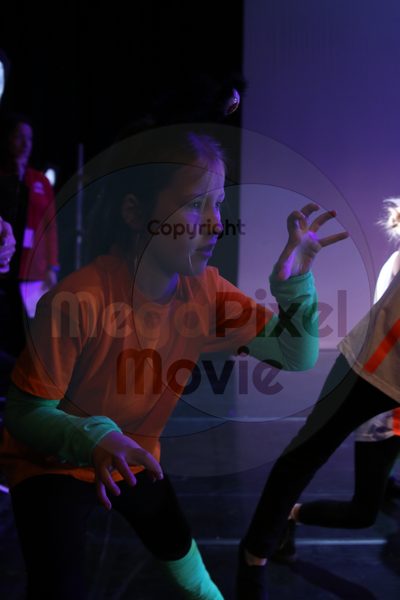 Let's Dance - Image 5785