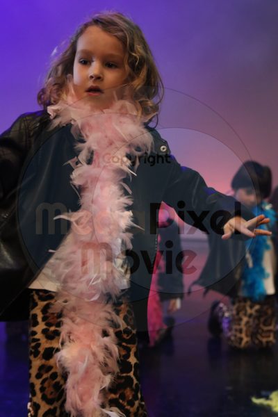 Let's Dance - Image 0541