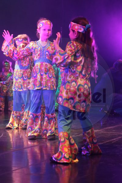 Let's Dance - Image 7942